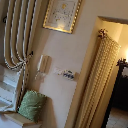 شقة I Due Amori أوستوني